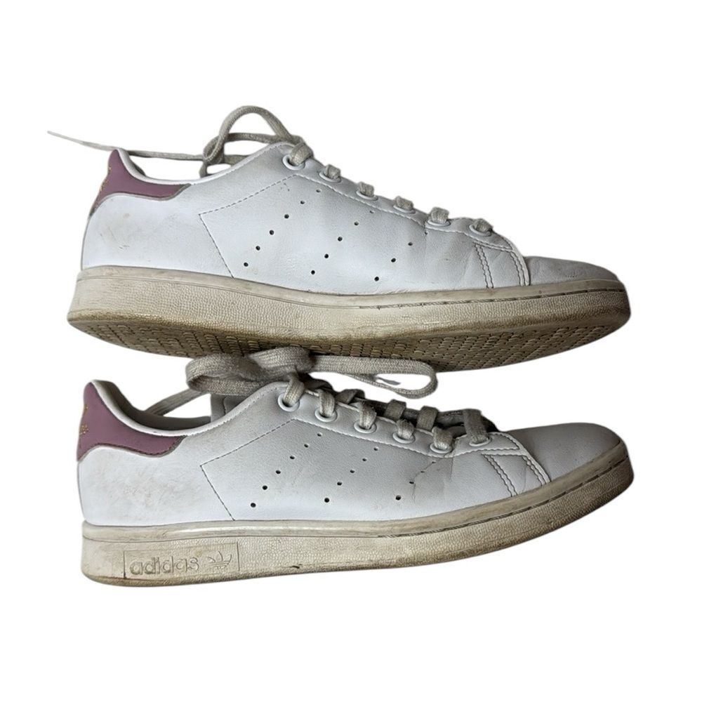 Adidas Stan Smith Sneakers. Size 6.